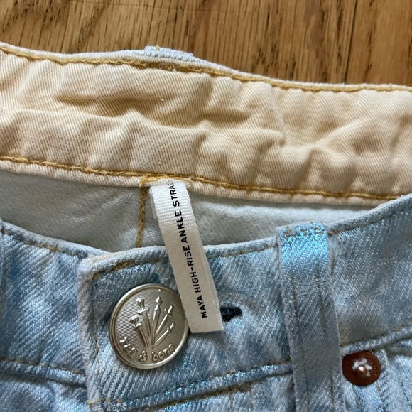 Women’s Rag & Bone jeans with a little shimmer - Picture 3 of 9